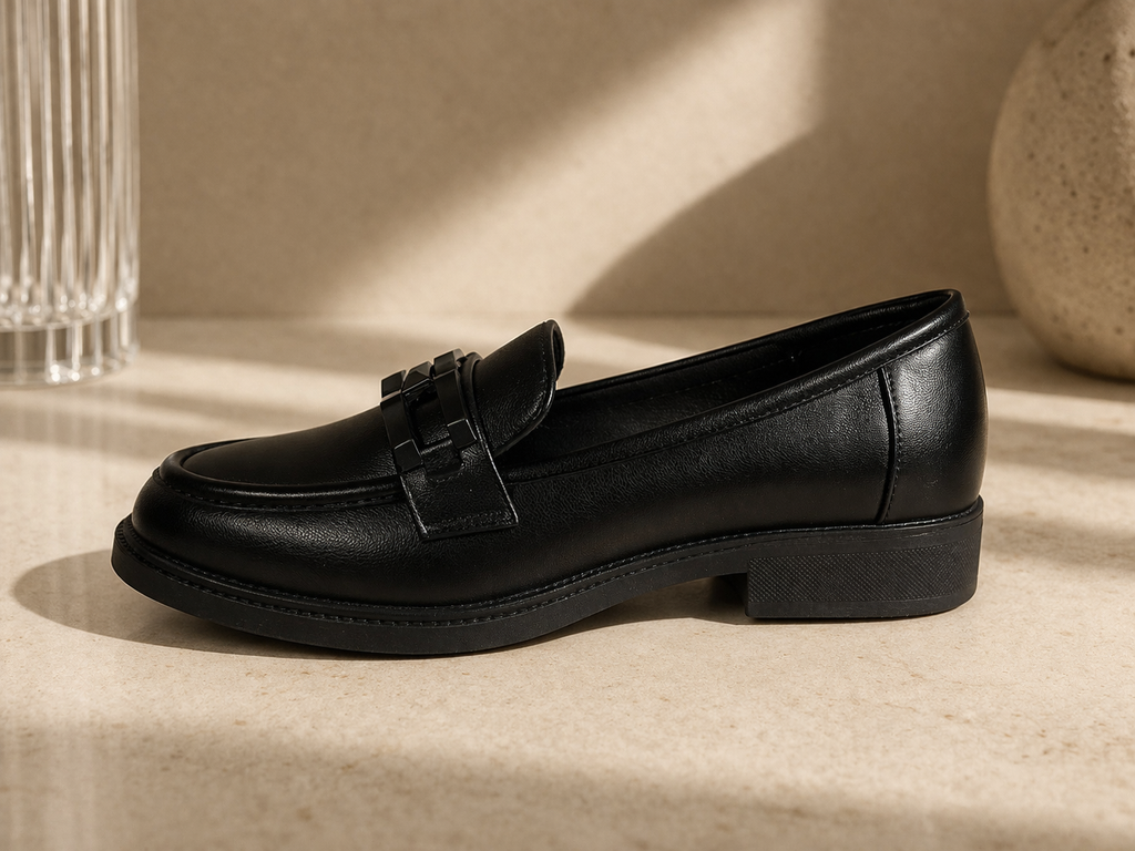 Paris- Derbies femmes en cuir